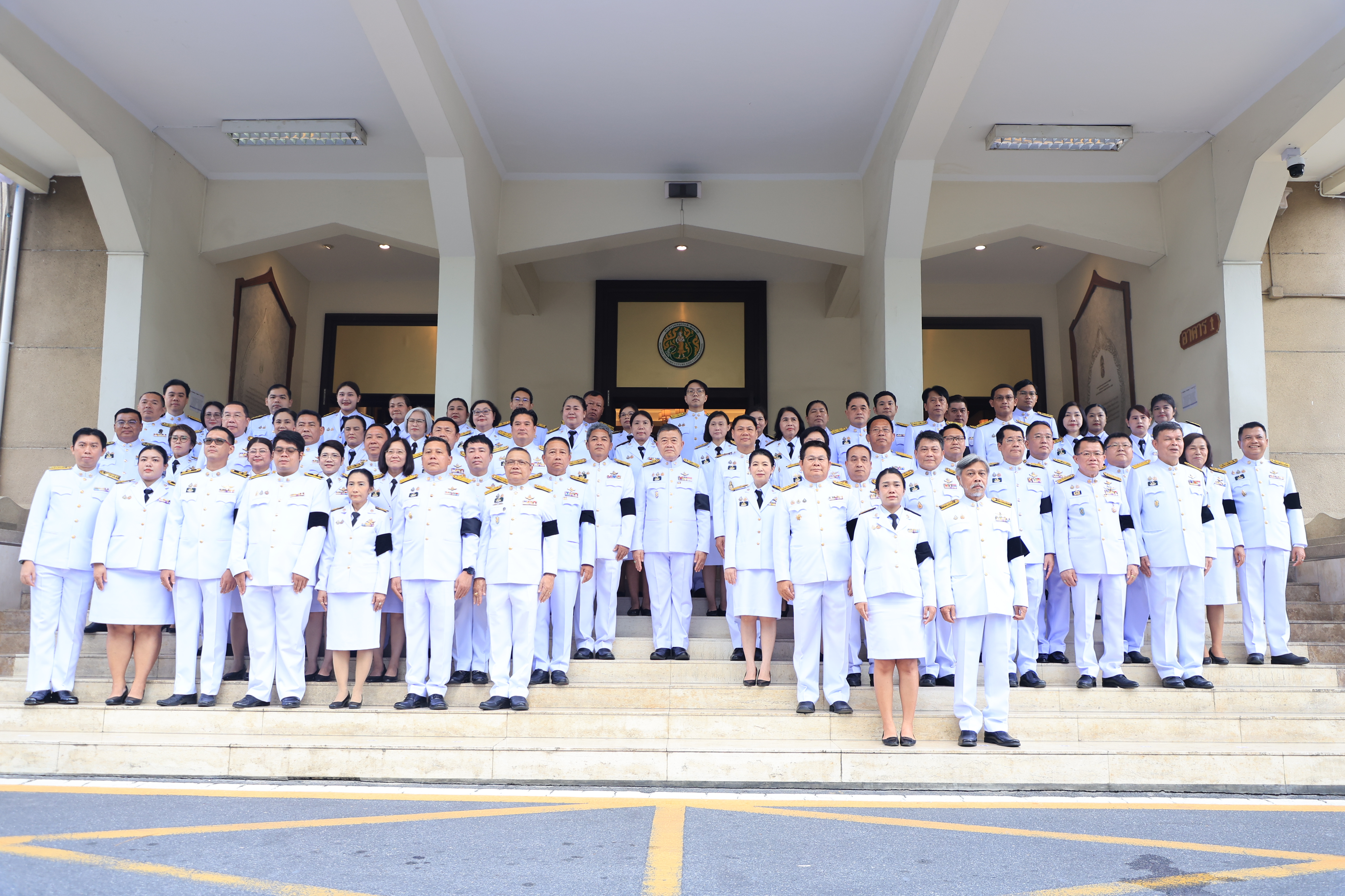 title - เลขาธิการ ส.ป.ก. ลงนามถวายพระพร สมเด็จพระนางเจ้าฯ พระบรมราชินี เนื่องในโอกาสวันเฉลิมพระชนมพรรษา 48 พรรษา 3 มิถุนายน 2568 ณ กระทรวงเกษตรและสหกรณ์